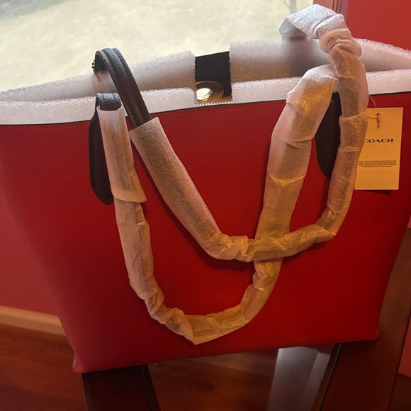 Coach willow tote brand new - Picture 3 of 3